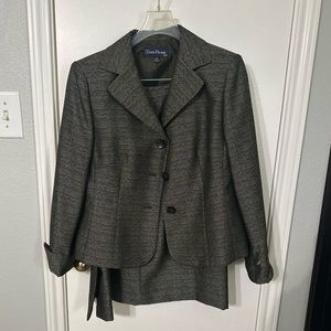 Evan Picone skirt suit set. Petite size 12.